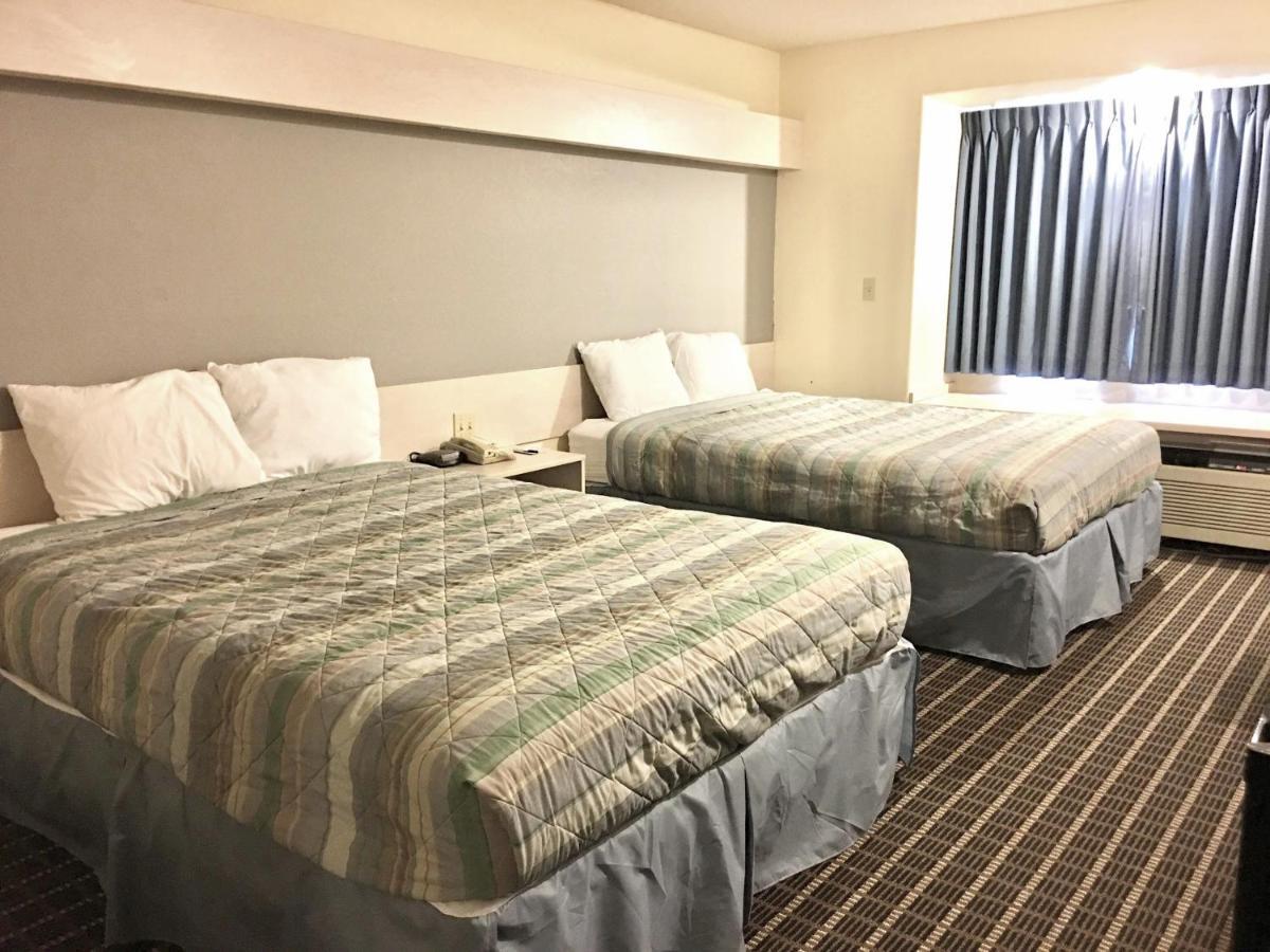 Travelodge By Wyndham Chadron Exterior foto